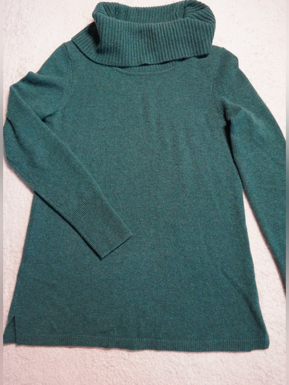 Talbots 100% cashmere Women’s Green Turtleneck Sweater - Classic Knit Pullover